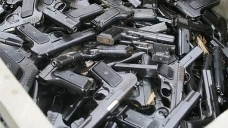 Более 300 единиц травматического оружия сдали в полицию петропавловцы с начала года