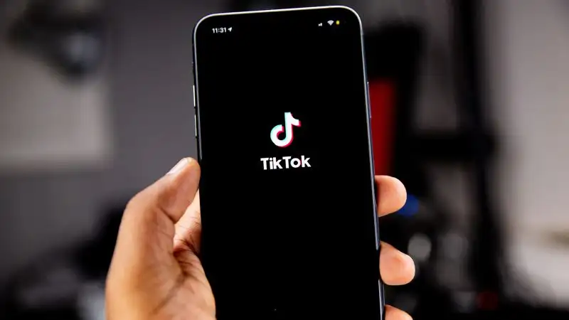 TikTok ограничит время пользования соцсетью детям и подросткам