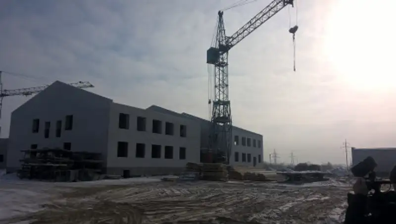 Больше, чем у половины школ в Жамбылской области туалеты на улице