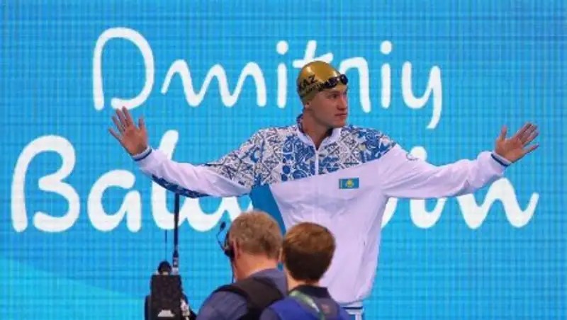 Футболка Дмитрия Баландина продана почти за 1,5 млн тенге