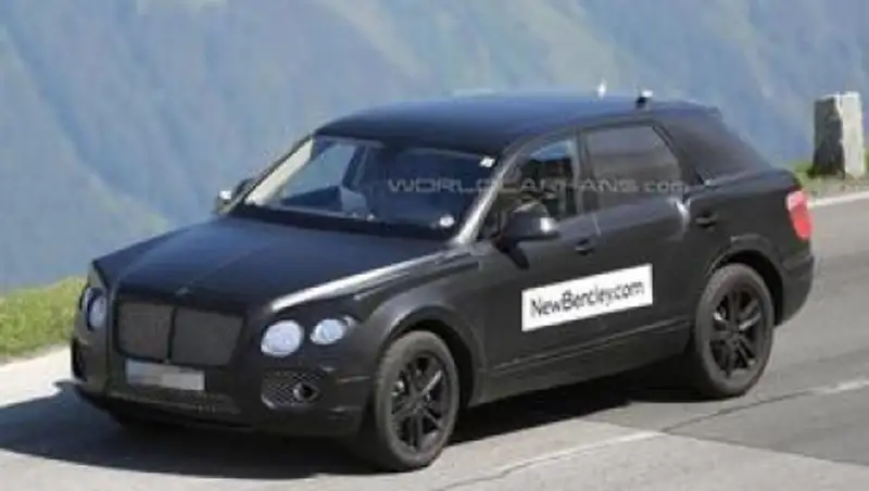 Первый кроссовер Bentley получит три двигателя на выбор