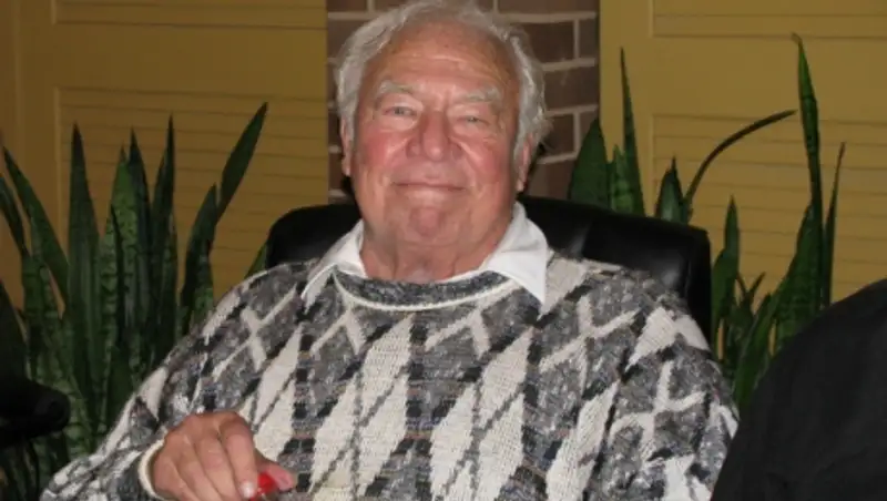 Звезда «Голого пистолета» умер на 92 году жизни