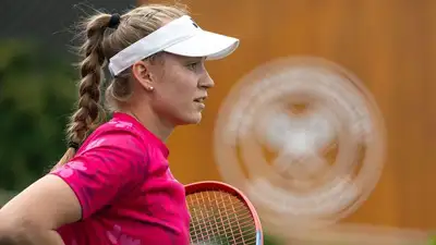 Елена Рыбакина рассказала, как ей помогает спокойствие во время матчей, фото - Новости Zakon.kz от 19.10.2023 10:44