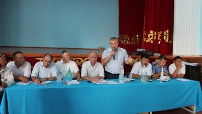 Проблемы жителе Арыси рассмотрели в передвижной общественной приемной