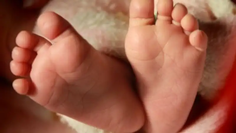 Ақтөбелік келіншек баласын 60 мың теңгеге айырбастады