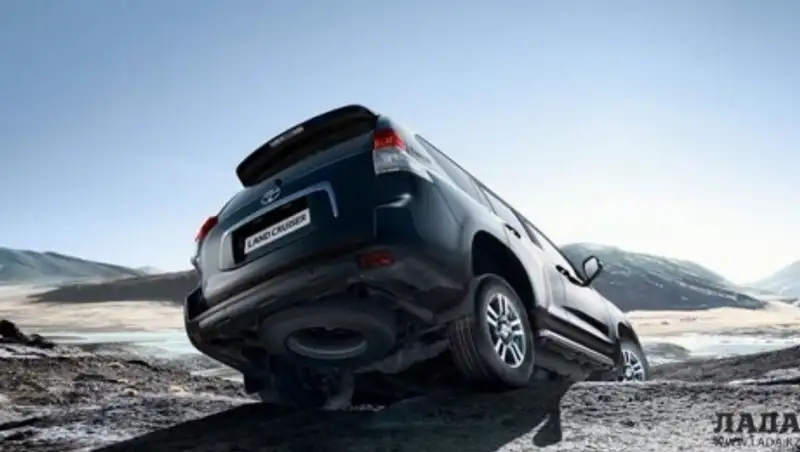 На автотрассе Актау — Доссор погибли два пассажира внедорожника