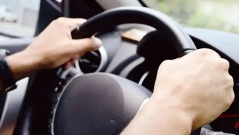 Почти 200 тыс тенге штрафа заплатит таксист из Астаны за «липовые» права