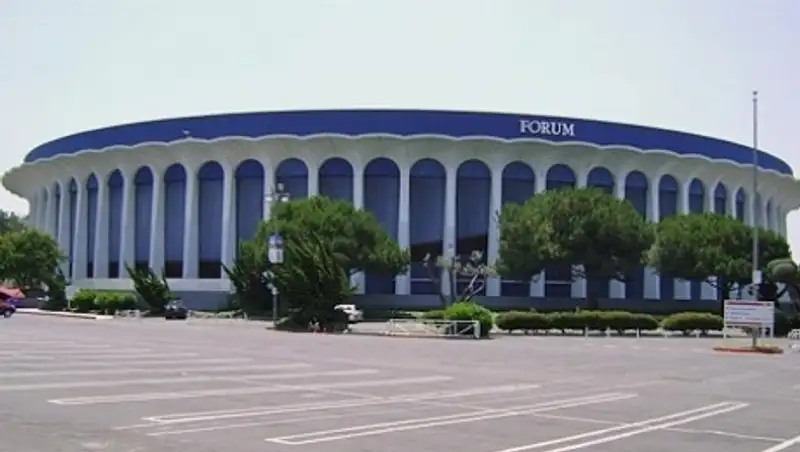 Для боя Головкин — Монро на арене Forum могут увеличить количество мест