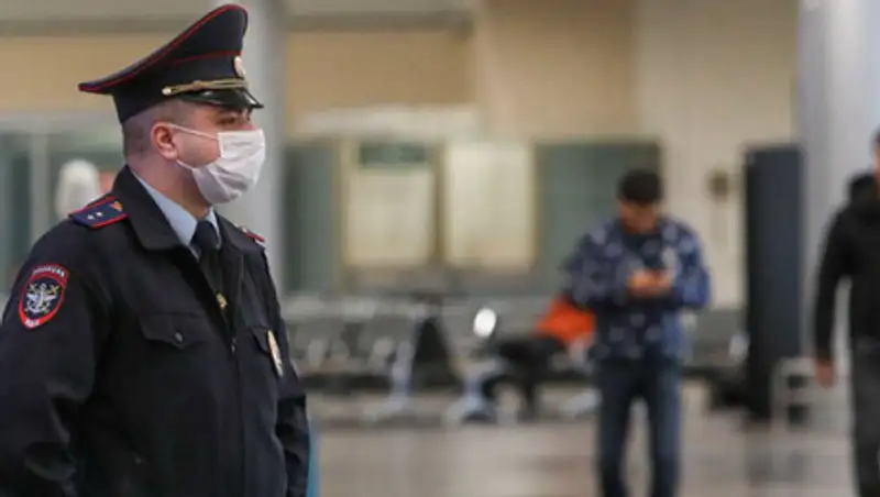 Власти Москвы пригрозили тюрьмой за отказ от самоизоляции из-за коронавируса