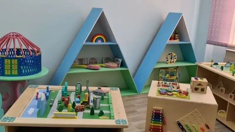 Ребенок упал с лестницы в детском саду Усть-Каменогорска