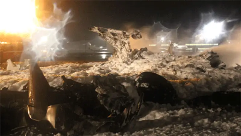 МАК опубликовал первые данные расшифровки черных ящиков Boeing, фото - Новости Zakon.kz от 20.11.2013 02:42