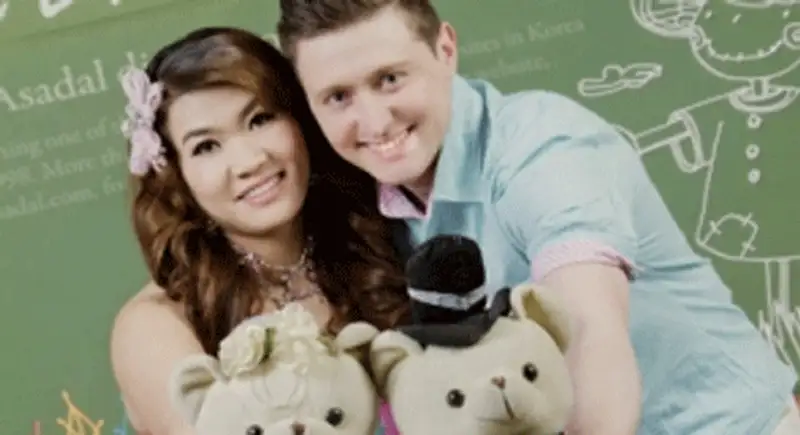 Автографы звезд теперь можно купить на благотворительном аукционе форума vse.kz