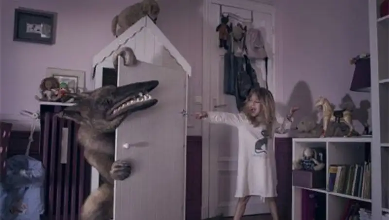 Кто в доме хозяин — забавный фотопроект про детей и монстров