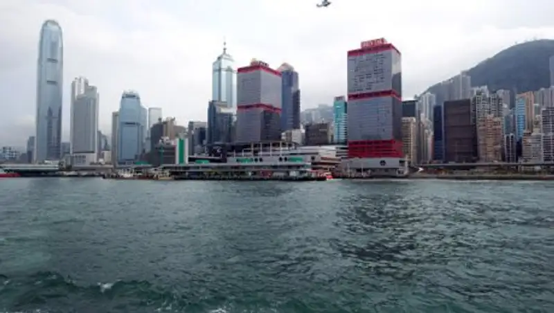 Возле Гонконга столкнулись лодка и скоростной паром с 290 пассажирами