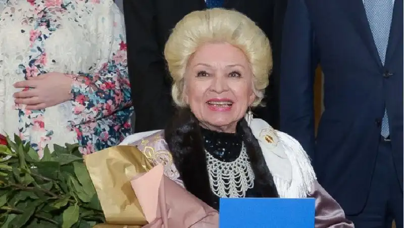 Касым-Жомарт Токаев поздравил актрису Валерию Крымскую с юбилеем