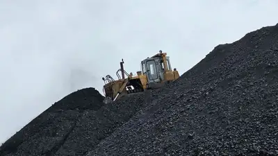 Казахстан сохранит запрет на вывоз угля автотранспортом