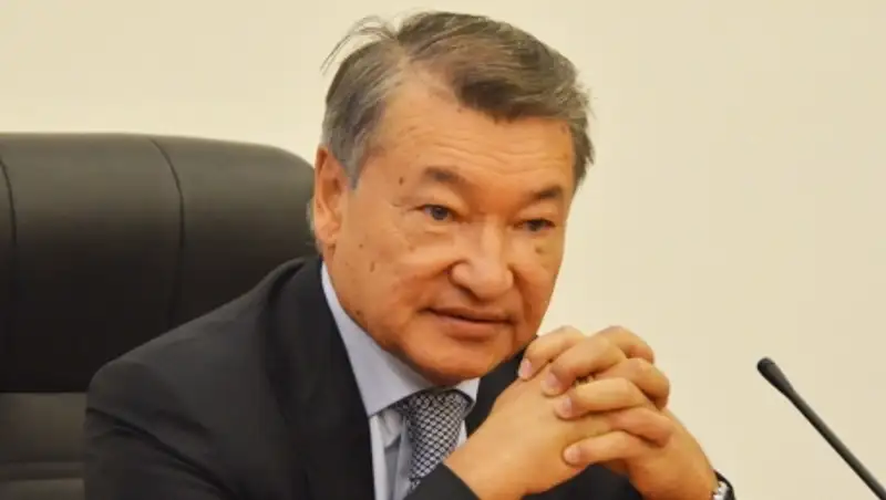 О "страусиной позиции" при решении религиозных проблем рассказал Даниал Ахметов