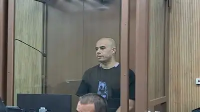 Обвиняемый в захвате Kaspi банка в Астане, фото - Новости Zakon.kz от 15.09.2023 17:12