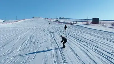 Где покататься на лыжах и сноуборде вблизи Хоргоса, фото - Новости Zakon.kz от 25.12.2023 10:43