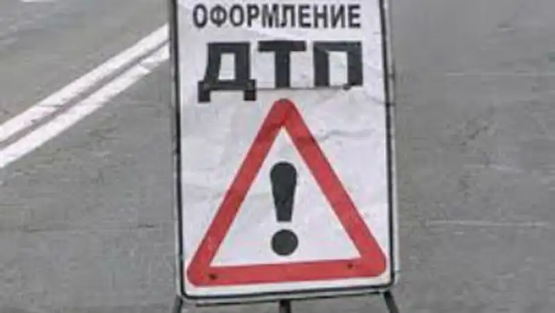 В Акмолинской области ВАЗ столкнулся с «КамАЗом», погибли 2 человека