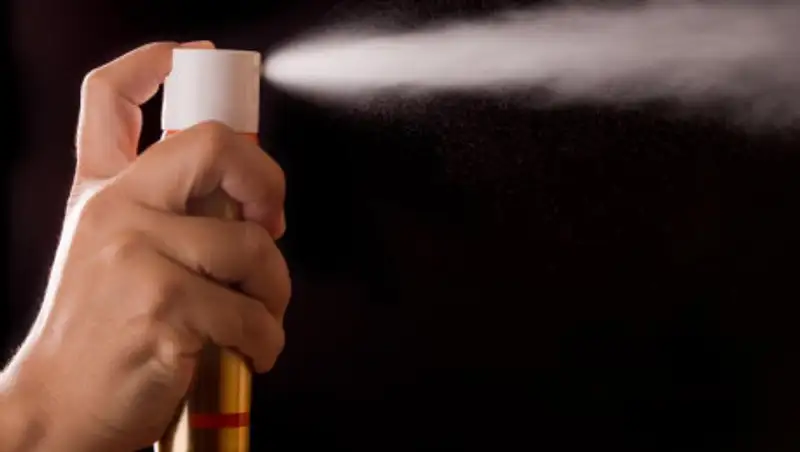 В школе распылили газовый баллончик: 30 детей доставили в больницу