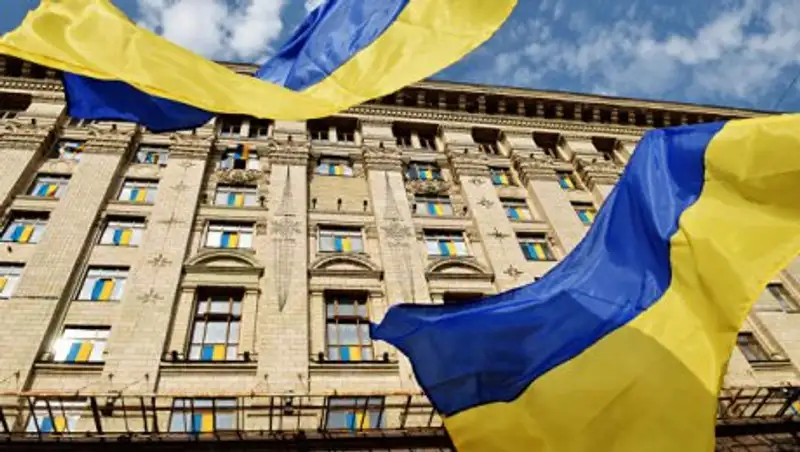 Сторонники блокады Донбасса установили палатку у администрации Порошенко