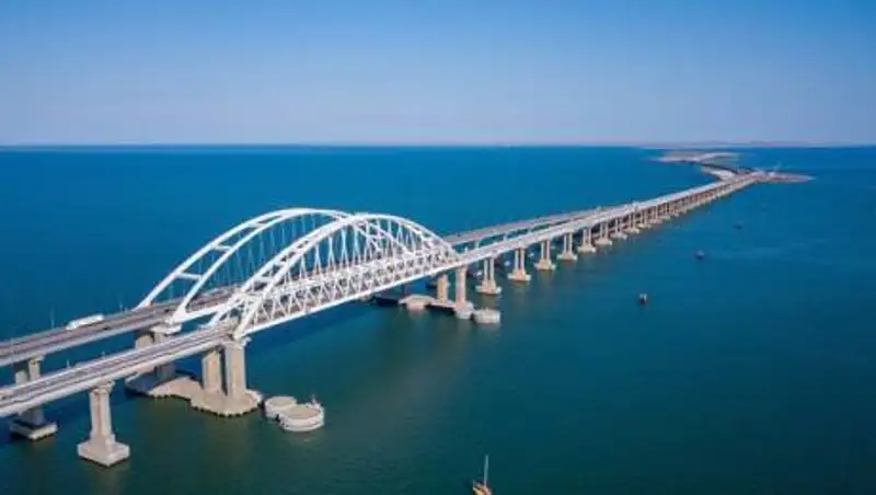 ЕС ввел санкции против РФ за мост в Крым