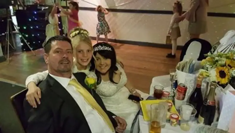 Влюблённые, которым осталось жить несколько недель, сыграли свадьбу своей мечты