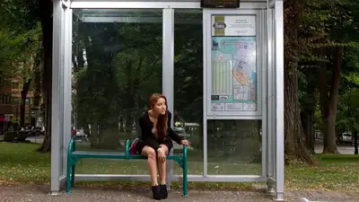 Аудитория на остановке: студенты пожаловались на ужасные условия в Шымкенте, фото - Новости Zakon.kz от 14.09.2023 19:30