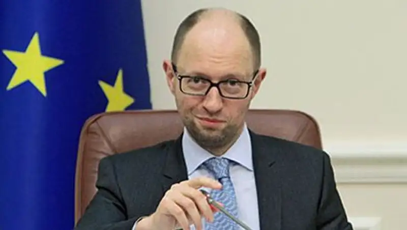 Премьер-министр Украины А. Яценюк назвал невозможными двусторонние переговоры с Россией