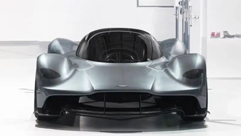 Aston Martin выпустит среднемоторный суперкар