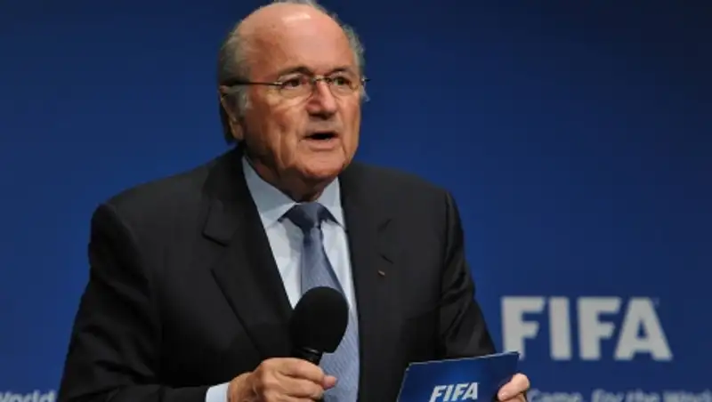 Все члены ФИФА примут участие в жеребьевке ЧМ-2018 в Санкт-Петербурге - Блаттер