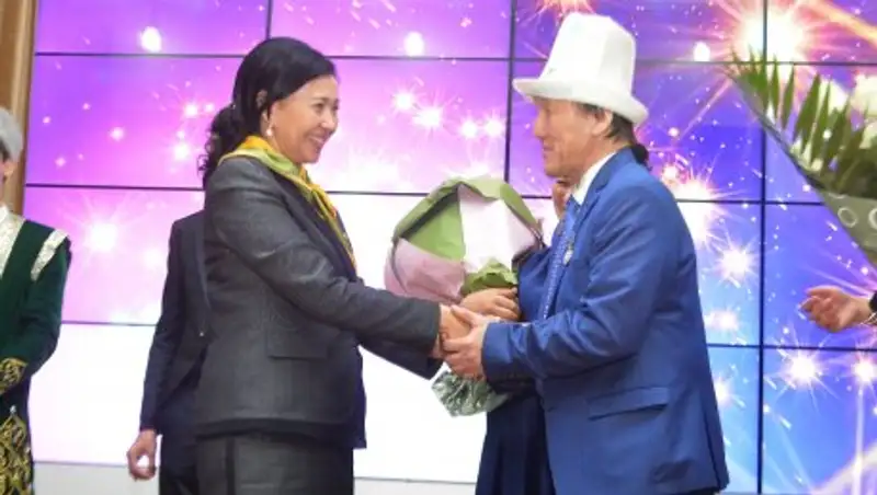 Таразда күйші, сазгер Аман Малдыбаевтың шығармашылық кеші өтті