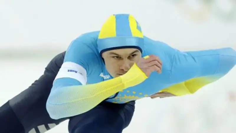 Конькобежец Роман Креч 6-й на Кубке мира