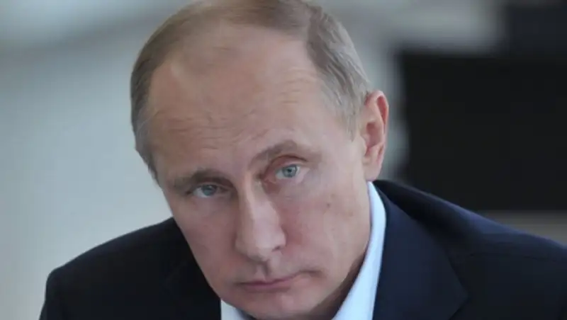 Путин поддержал правоохранительные органы Чечни