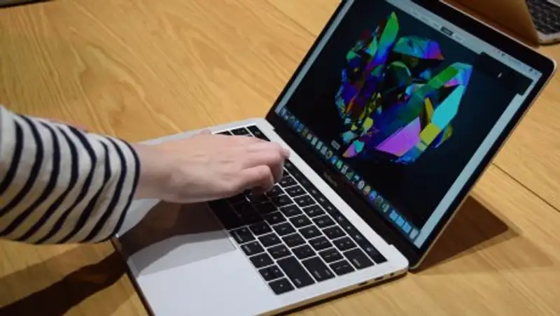 Apple установит ARM-процессоры в три новых "мака"