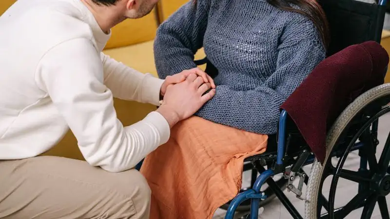 Около 150 акмолинцев с ограниченными возможностями трудоустроили с начала года