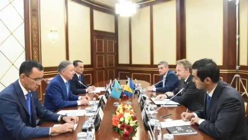 В Мажилисе состоялась встреча Н.Нигматулина с президентом Боснии и Герцеговины