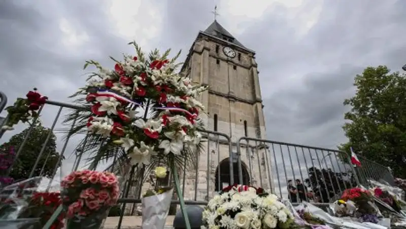 ИГ опубликовала видео с возможным террористом, напавшим на церковь во Франции