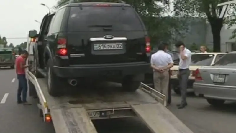 Автовладельцы страны задолжали бюджету несколько миллиардов тенге