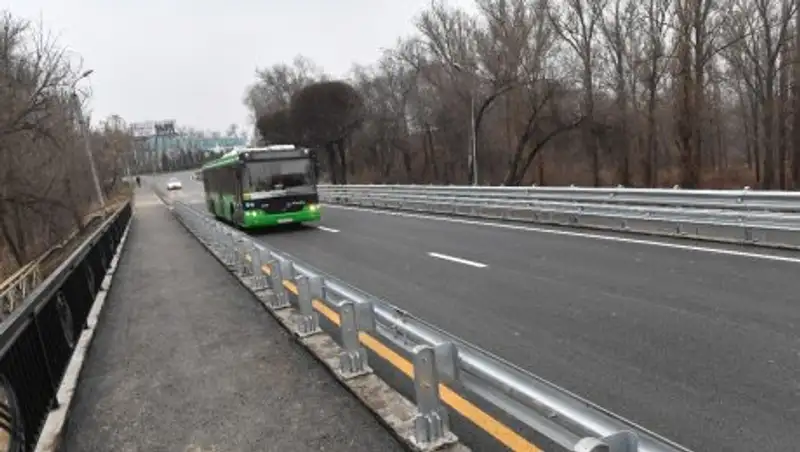 В Алматы запустили двустороннее движение через мост р.Малая Алматинка