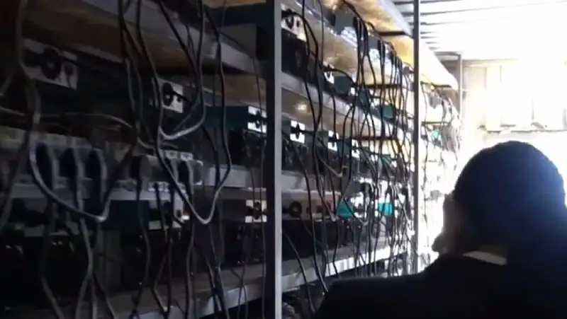 Майнинговую ферму выявили в Алматы