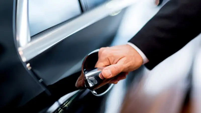 С пенсионера требуют 700 тысяч тенге налога за машину, которой нет