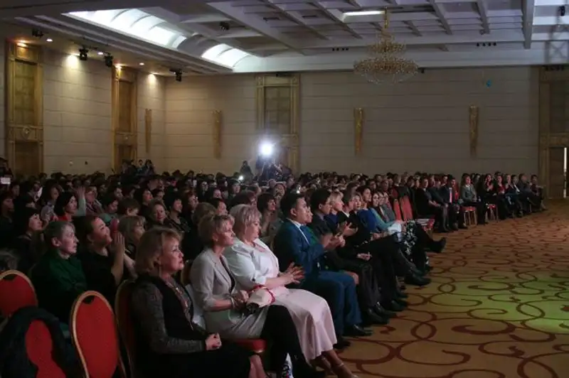 В Алматы прошло торжественное награждение супербухгалтеров страны, фото - Новости Zakon.kz от 22.12.2015 23:20