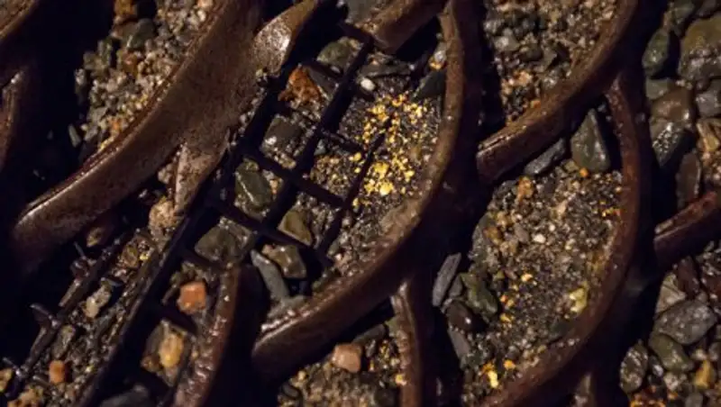 Штраф более 1 млн тг грозит мужчине за нелегальный цех по извлечению золота