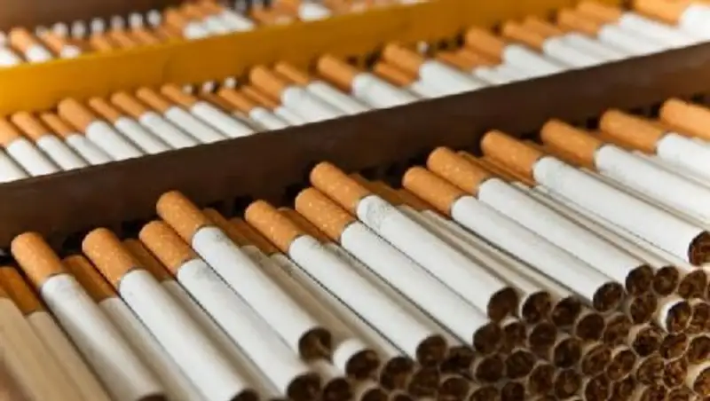 Алматыда ер адам 260 мың қорап жалған темекі сатпақ болған