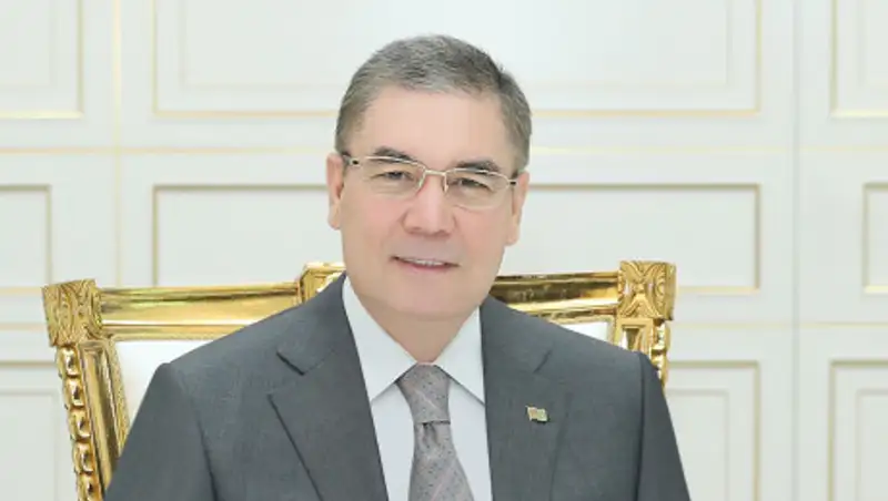 Сезон замены портретов президента начался в Туркменистане