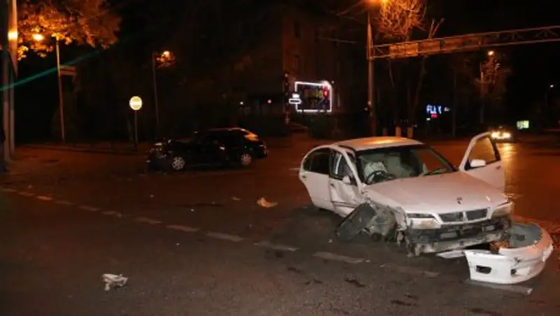 Беременная девушка пострадала в ДТП в Алматы