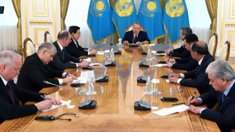 По поводу теракта в Санкт-Петербурге высказался Назарбаев