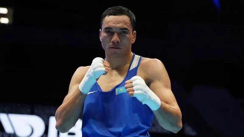 Дулат Бекбауов завоевал "серебро" ЧМ-2023 по боксу